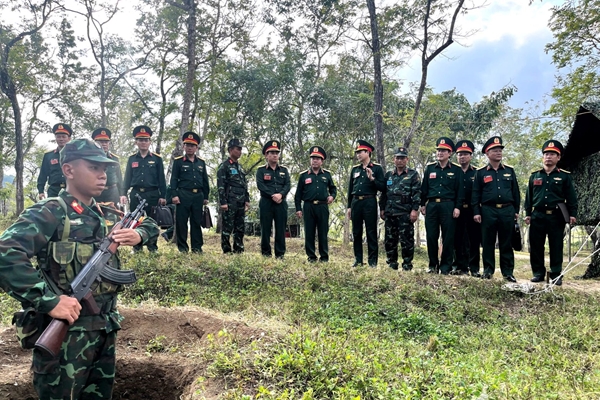 Bộ Tổng Tham mưu kiểm tra luyện tập chuyển trạng thái sẵn sàng chiến đấu tại Sư đoàn 2